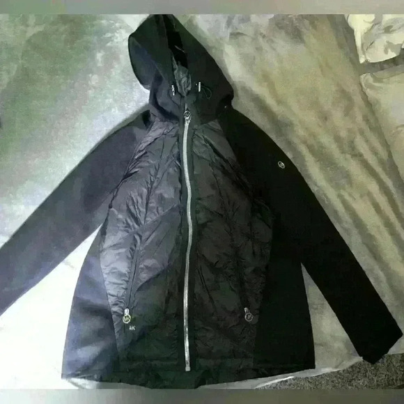 MICHAEL Michael Kors Jackets & Blazers - MICHEAL KHORS winter jacket size small good condition